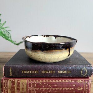 Hand made studio pottery. Ceramic bowl sighed by artist.